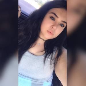 Meet your Posher, Alyssa